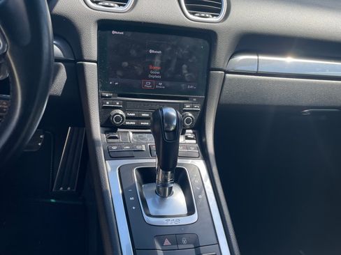 Used 2018 Porsche 718 Cayman S RWD image 13