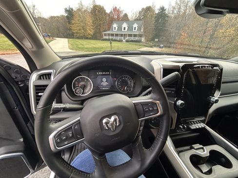 Used 2024 RAM 3500 Laramie w/ Chrome Bumper Package image 8