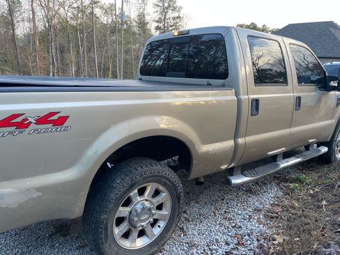 Used 2008 Ford F250 XLT image 4