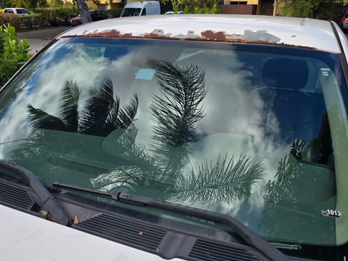 Used 2011 Chevrolet Silverado 1500 W/T image 2