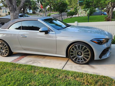 Used 2025 Mercedes-Benz CLE 450 4MATIC Cabriolet image 1