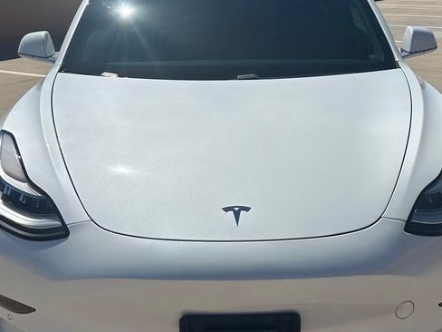 Used 2020 Tesla Model 3 Standard Range Plus RWD image 6
