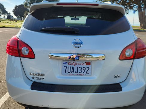 Used 2012 Nissan Rogue SV image 6