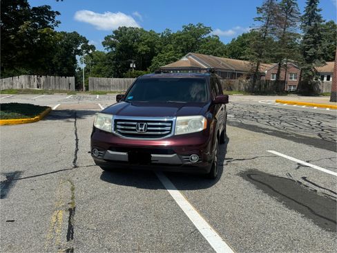 Used 2013 Honda Pilot Touring image 1