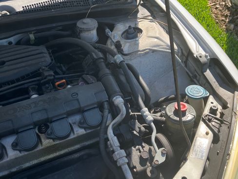 Used 2005 Honda Civic LX image 4