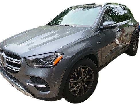 Used 2025 Mercedes-Benz GLE 450e 4MATIC image 1