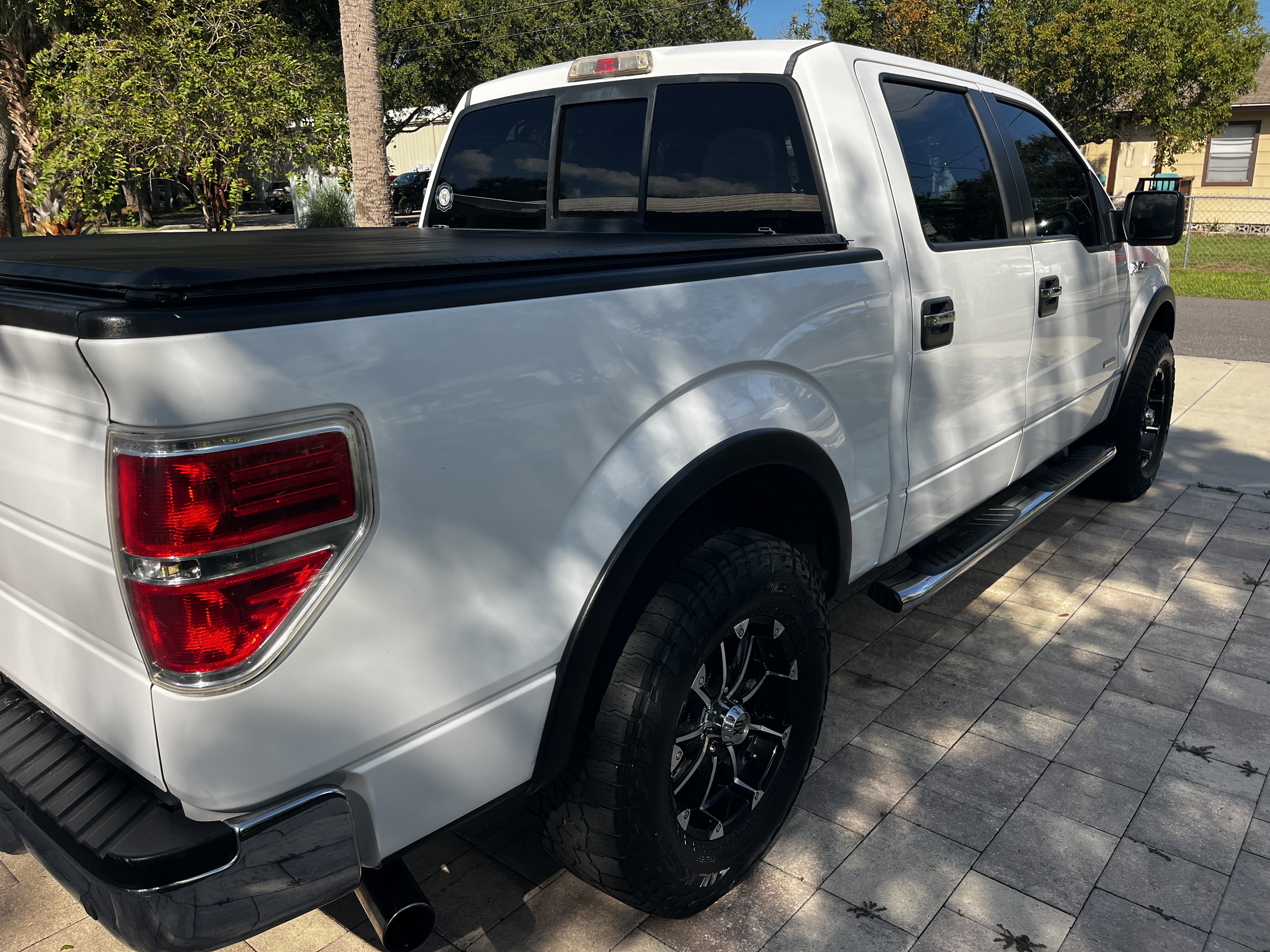 Used 2014 Ford F150 XLT w/ Equipment Group 302A Luxury RWD image 8