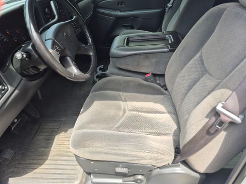 Used 2005 Chevrolet Silverado 1500 LS w/ Light Duty Power Package image 18