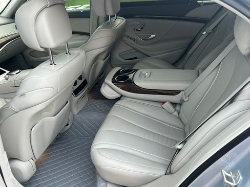Used 2017 Mercedes-Benz S 550 Sedan image 10