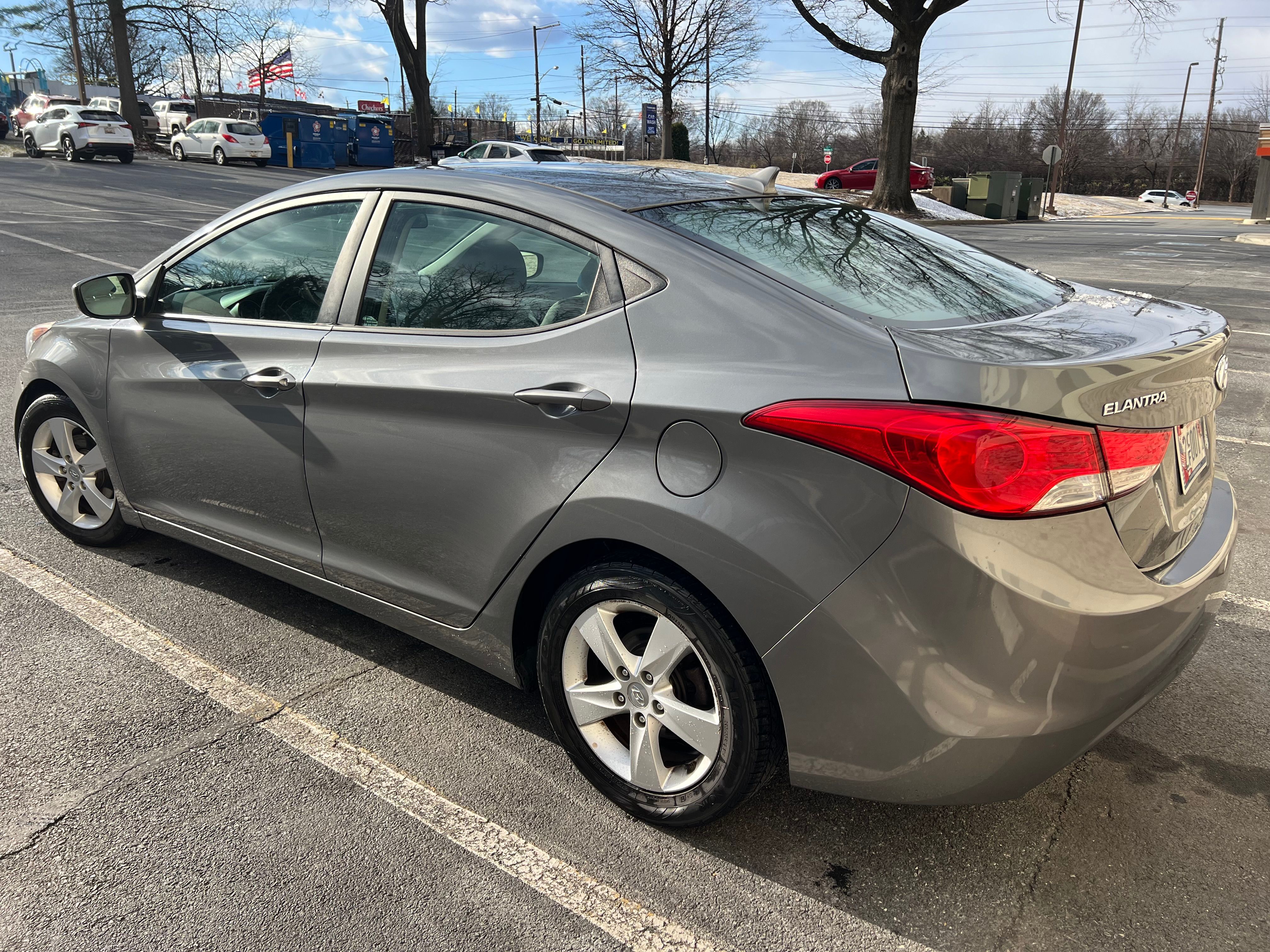 Used 2013 Hyundai Elantra GLS FWD image 5