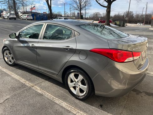Used 2013 Hyundai Elantra GLS image 5