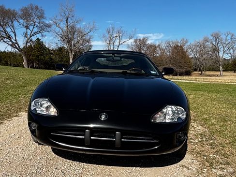 Used 1997 Jaguar XK8 Convertible image 1