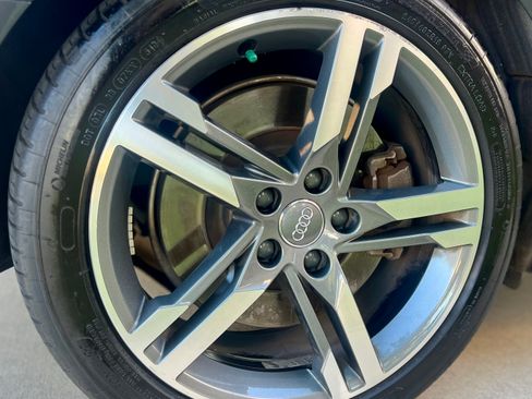 Used 2017 Audi A4 2.0T Premium Plus w/ Premium Plus Package image 27