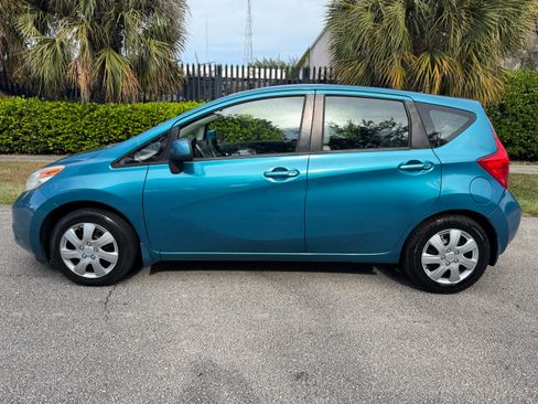Used 2014 Nissan Versa Note SV FWD image 2