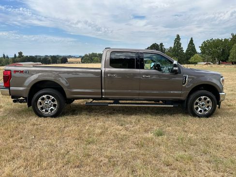 Used 2021 Ford F350 Lariat w/ Lariat Ultimate Package image 5