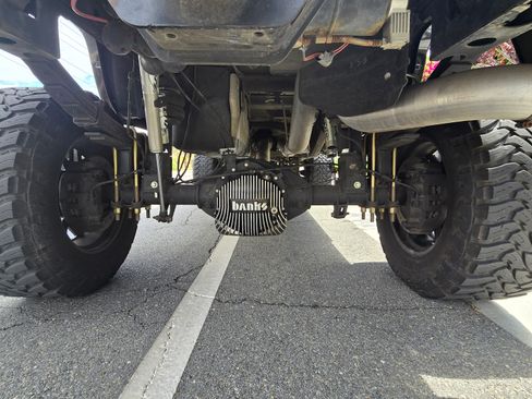 Used 2018 Chevrolet Silverado 2500 LTZ w/ Duramax Plus Package image 11