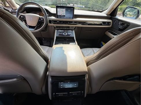 Used 2020 Lincoln Aviator Reserve w/ Elements Package Plus RWD image 8