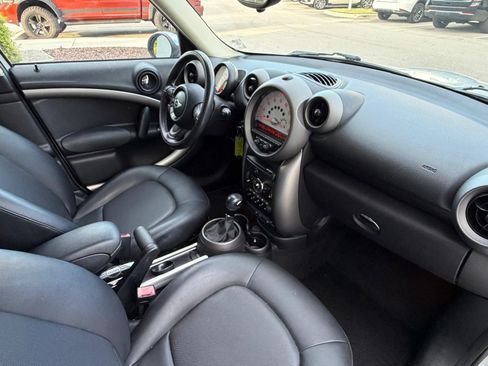 Used 2012 MINI Cooper Countryman FWD image 9