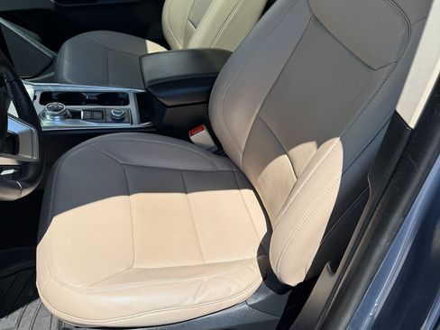 Used 2021 Ford Explorer Limited w/ Equipment Group 301A image 15