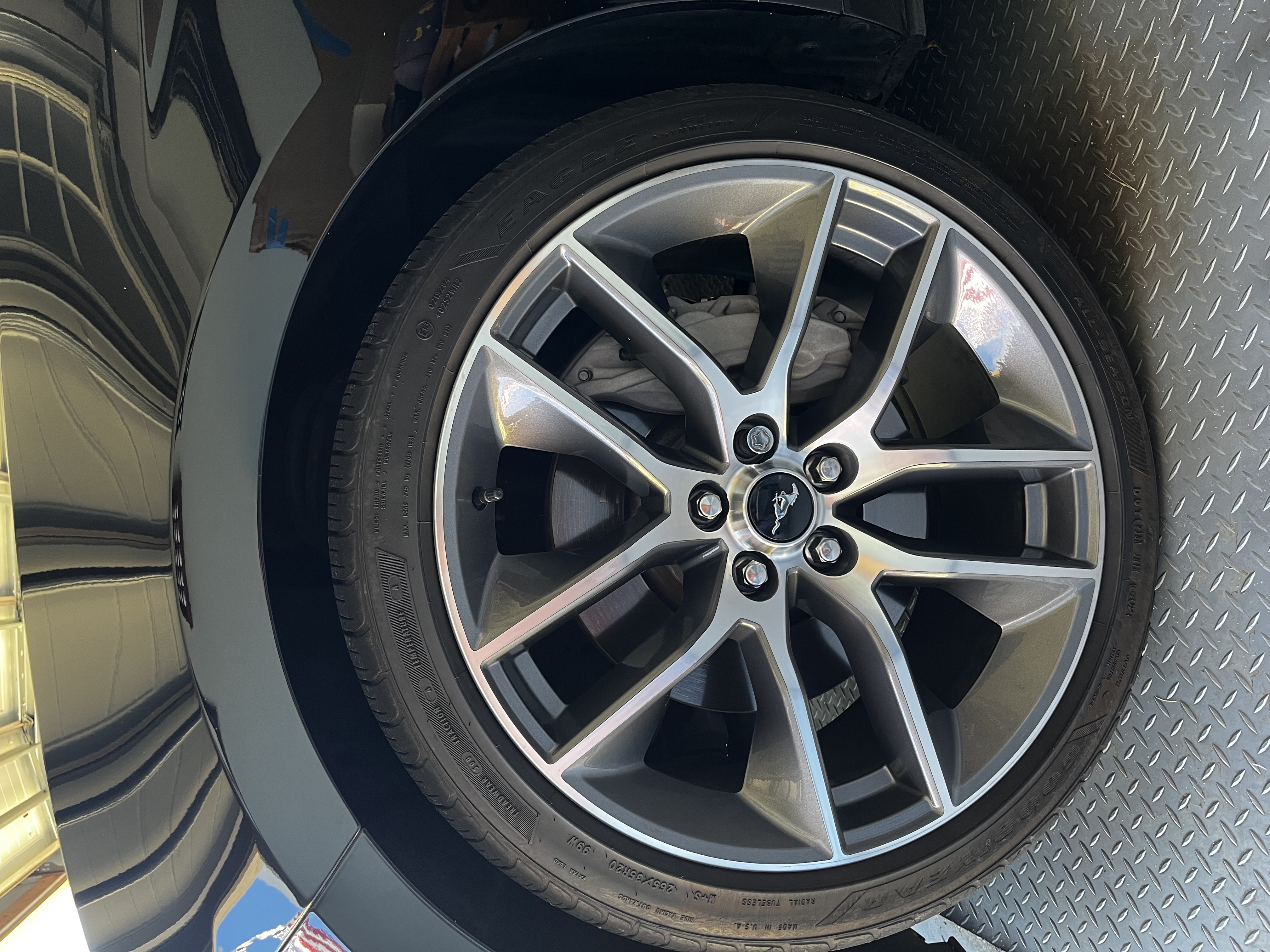 Used 2017 Ford Mustang GT Premium RWD image 24
