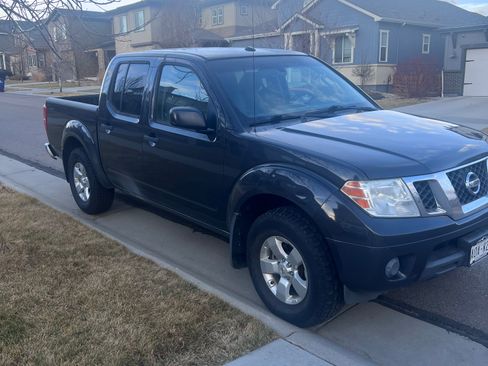 Used 2012 Nissan Frontier SV w/ SV Premium Utility Pkg image 6