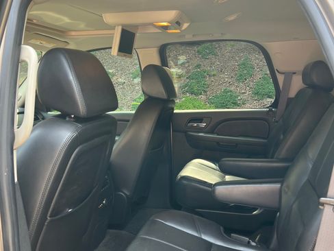 Used 2007 Chevrolet Tahoe LT w/ LT Preferred Equipment Group AWD/4WD image 26