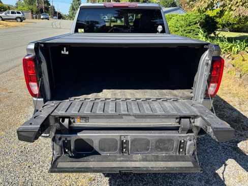 Used 2021 GMC Sierra 1500 Elevation w/ X31 Off-Road Package AWD/4WD image 10