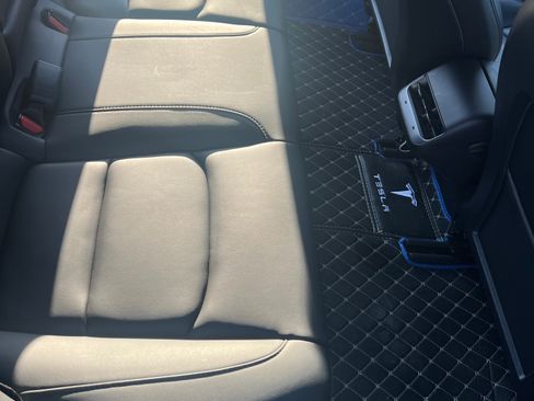 Used 2023 Tesla Model 3 Standard Range image 12