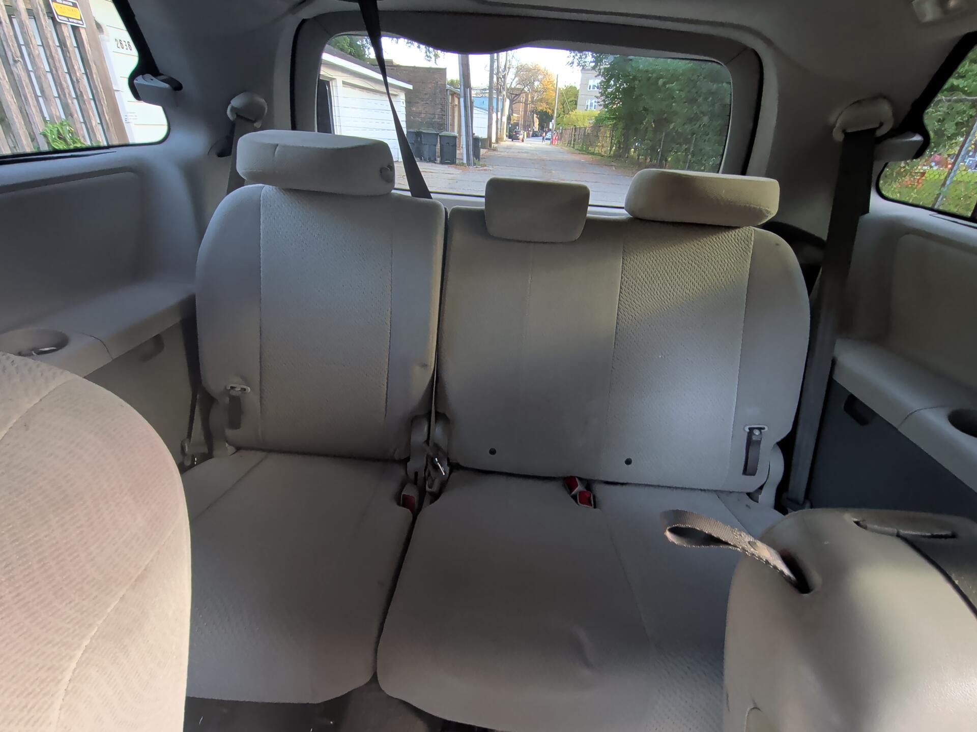 Used 2014 Toyota Sienna LE FWD image 10