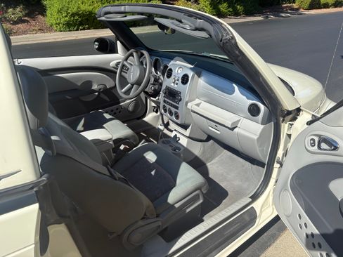 Used 2007 Chrysler PT Cruiser Touring image 8