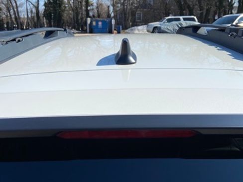 Used 2018 Subaru Outback 3.6R Limited image 9