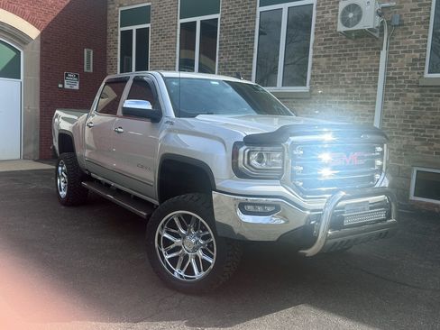 Used 2018 GMC Sierra 1500 SLT w/ SLT Premium Package image 1