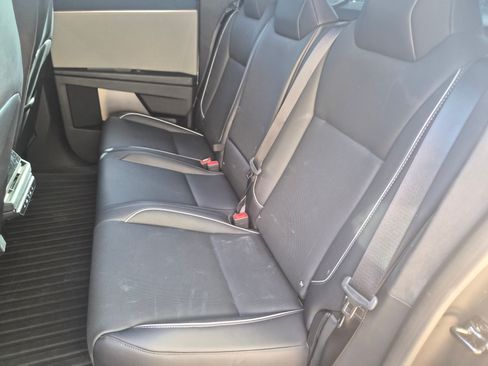 Used 2024 Tesla Cybertruck AWD Crew Cab image 13