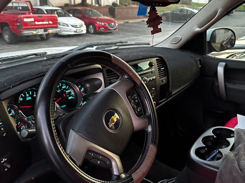 Used 2011 Chevrolet Silverado 1500 LT w/ All-Star Edition image 14