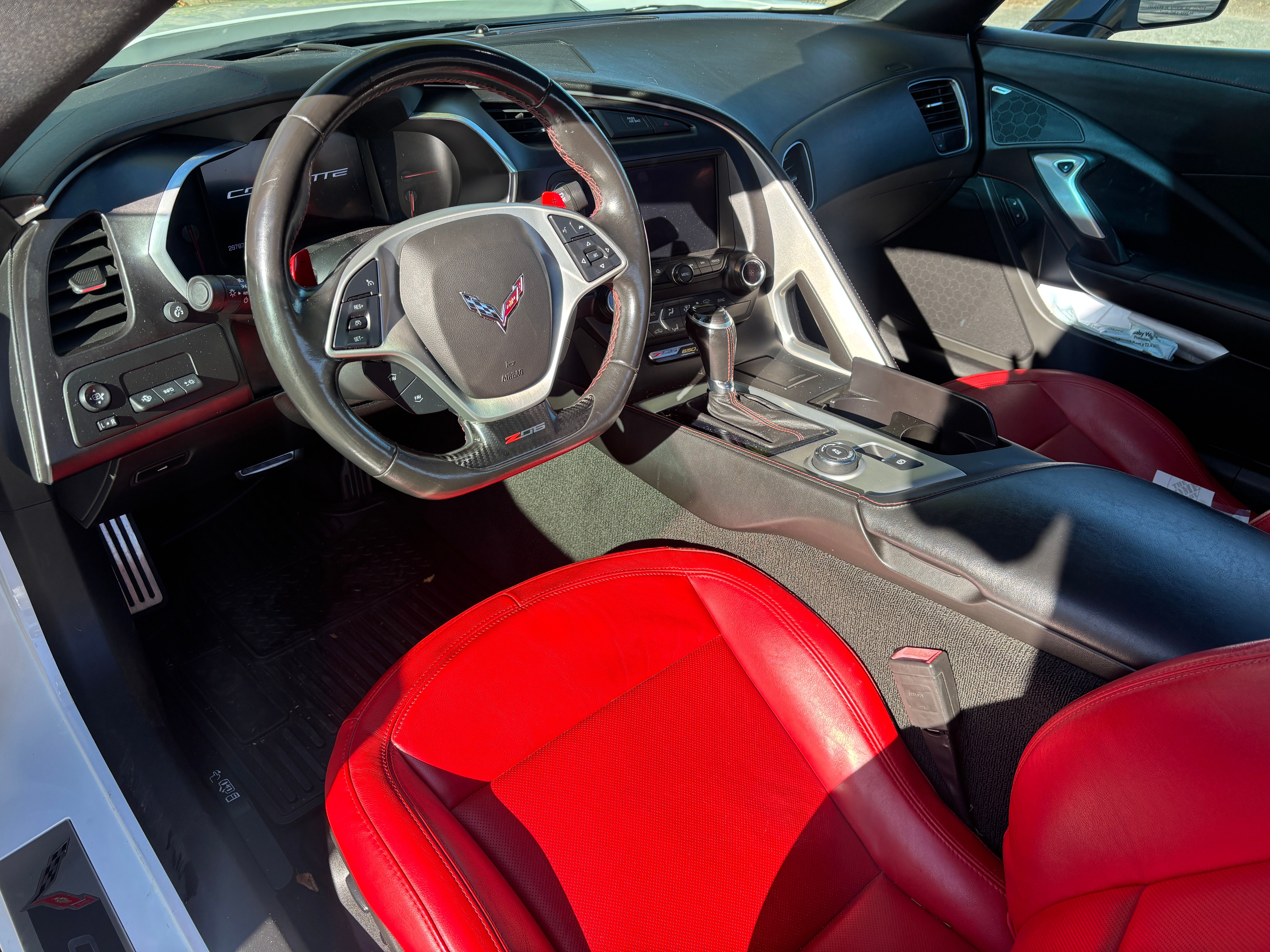 Used 2019 Chevrolet Corvette Z06 RWD image 8