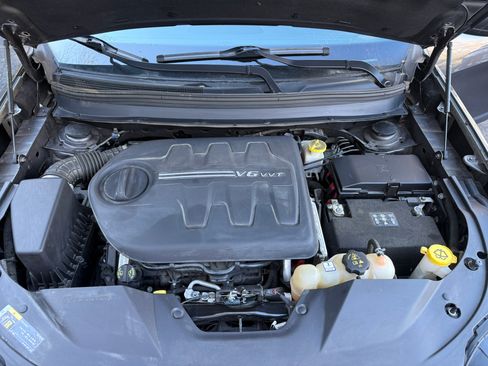 Used 2019 Jeep Cherokee Limited image 22