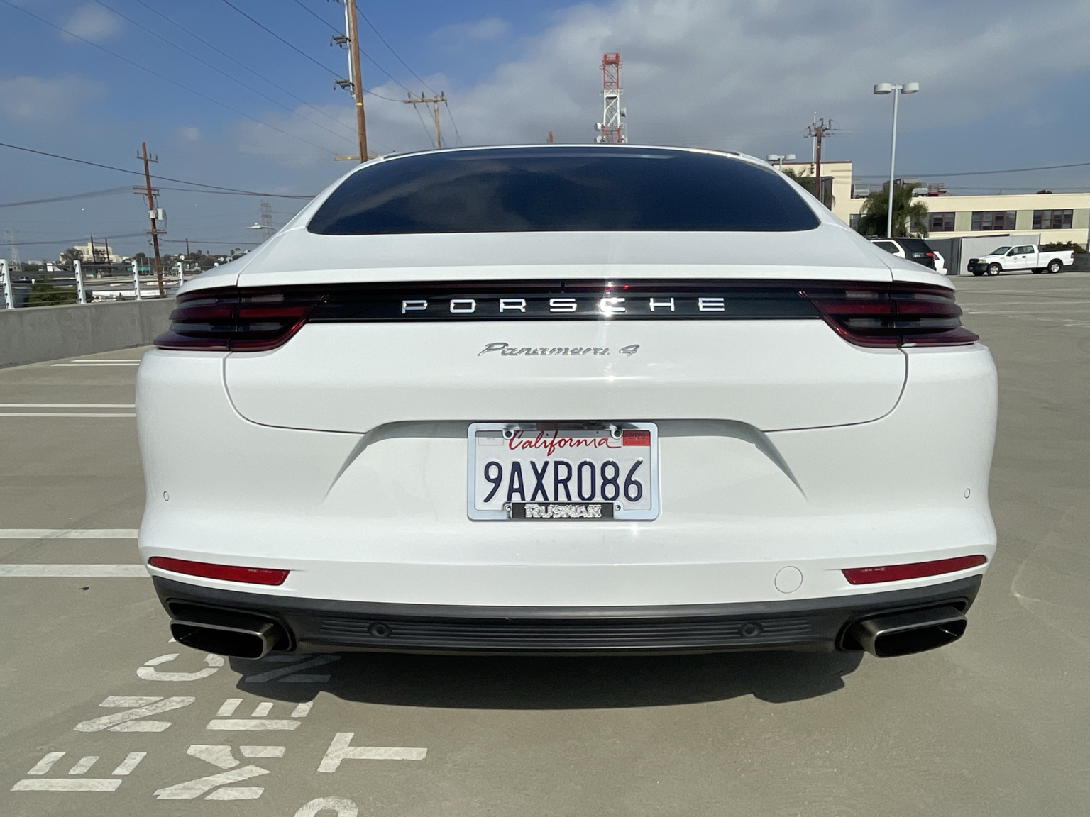 Used 2018 Porsche Panamera 4 AWD/4WD image 14