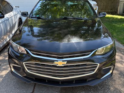 Used 2017 Chevrolet Malibu LT