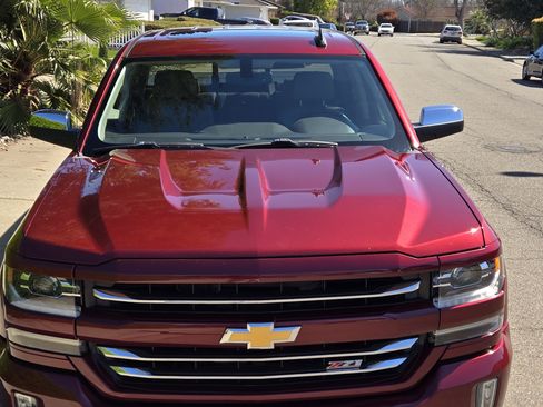 Used 2017 Chevrolet Silverado 1500 LTZ Z71 w/ LTZ Plus Package image 1