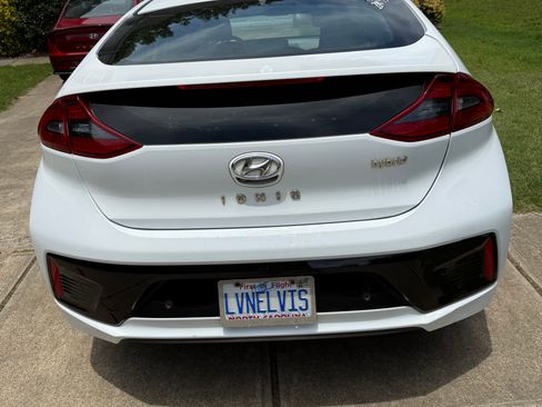 Used 2019 Hyundai Ioniq Limited w/ Ultimate Package 02 FWD image 25