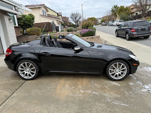 Used 2007 Mercedes-Benz SLK 350 image 1