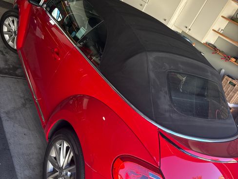 Used 2013 Volkswagen Beetle 2.5 image 12