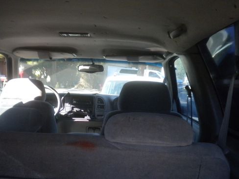 Used 1999 Chevrolet Tahoe 4WD 2-Door w/ Preferred Equipment Group image 15