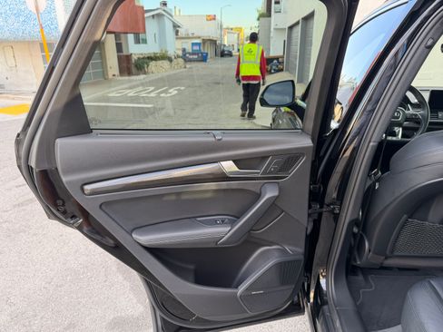 Used 2018 Audi SQ5 Premium Plus w/ S Sport Package image 20