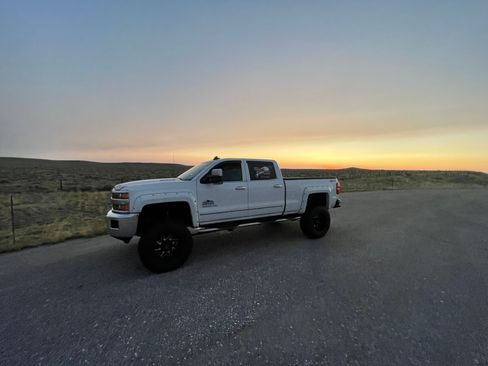 Used 2015 Chevrolet Silverado 2500 LTZ w/ Duramax Plus Package image 14