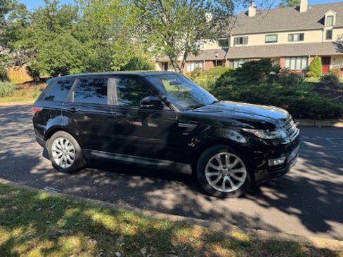 Used 2015 Land Rover Range Rover Sport HSE image 4