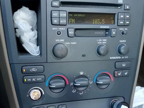 Used 2001 Volvo S60 2.4 image 4