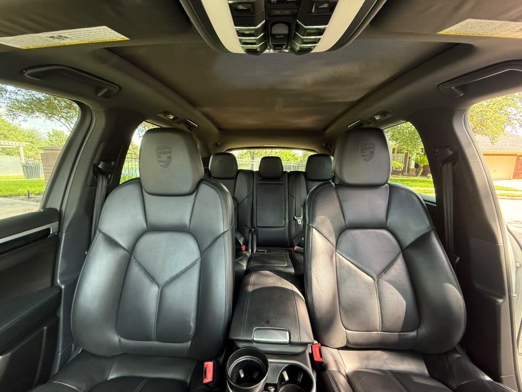 Used 2014 Porsche Cayenne Diesel Platinum Edition AWD/4WD image 20