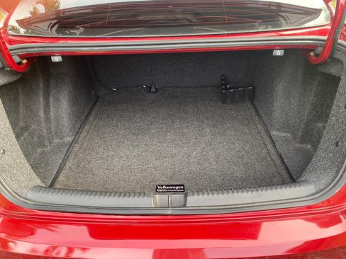 Used 2017 Volkswagen Jetta S image 18