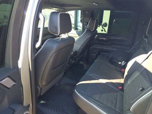 Used 2024 GMC Sierra 1500 AT4X w/ AT4X AEV Edition image 14